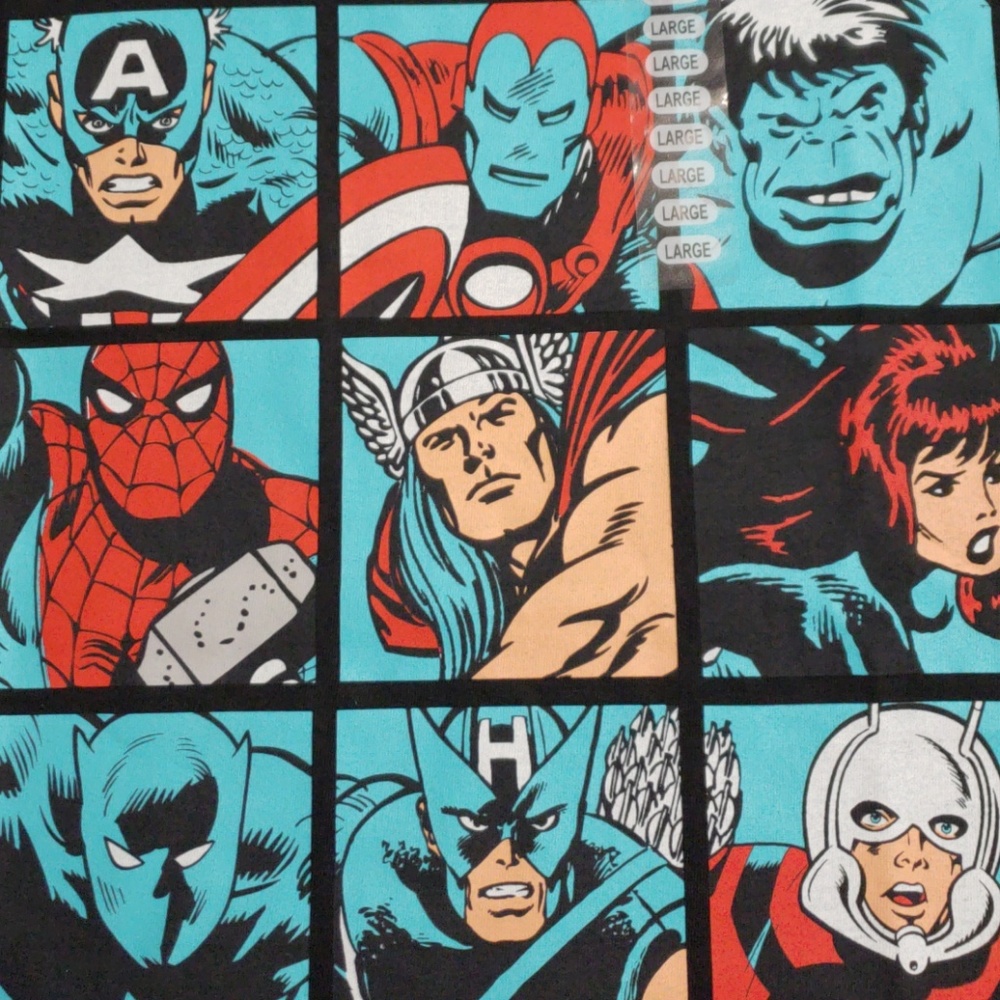 NEW MARVEL SUPER HEROES T-SHIRT - Picture 2 of 8